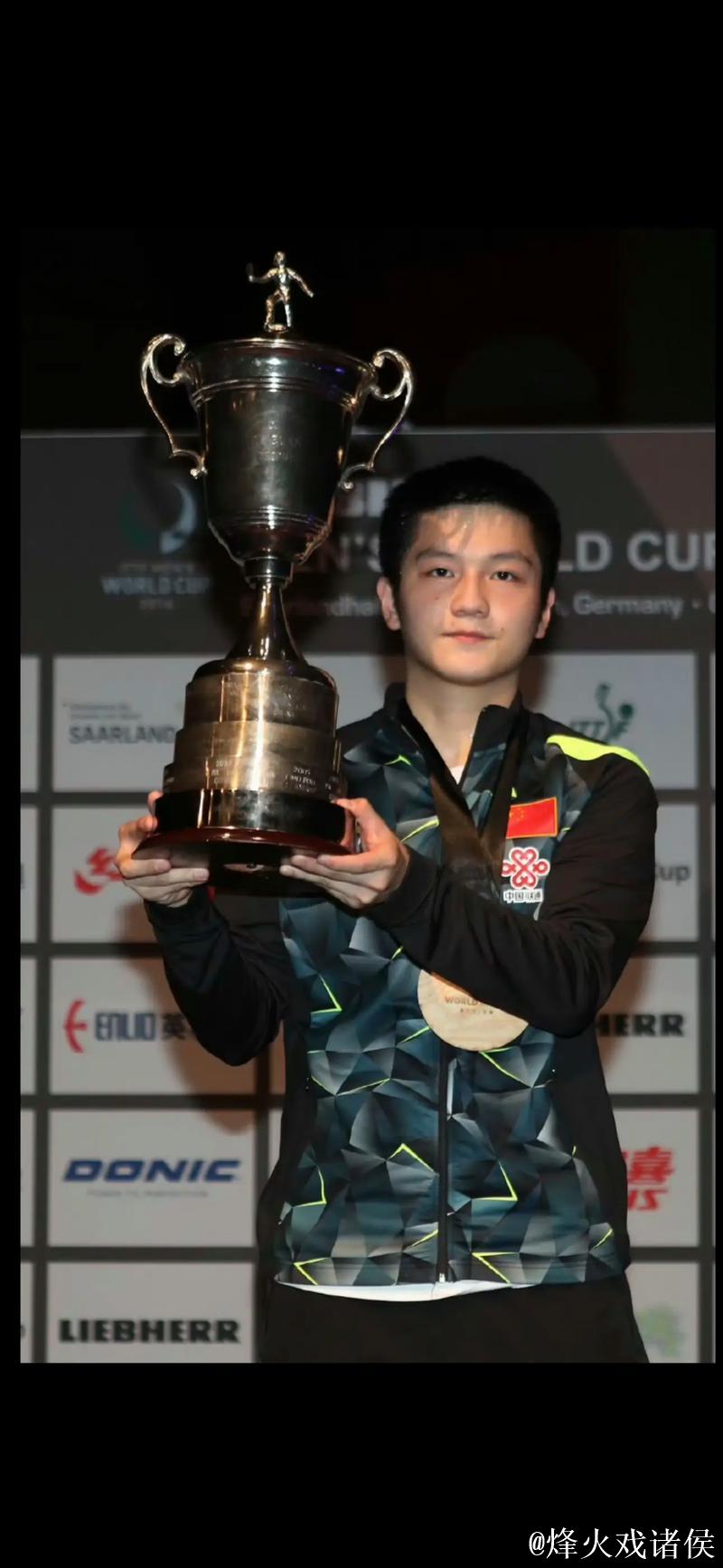 樊振东留洋首冠!他们说他腼腆害羞,其实这更是强者的克制 樊振东留洋首冠!他们说他腼腆害羞,其实这更是强者的克制