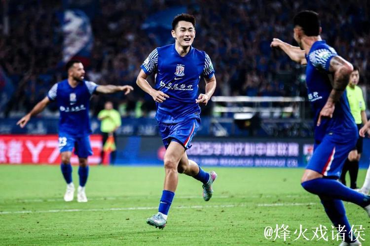 申花连续强势输出!中超下半程争冠有好戏看了 申花连续强势输出!中超下半程争冠有好戏看了