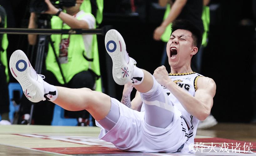 辽粤大战支离破碎！63次犯规62次罚球45次失误